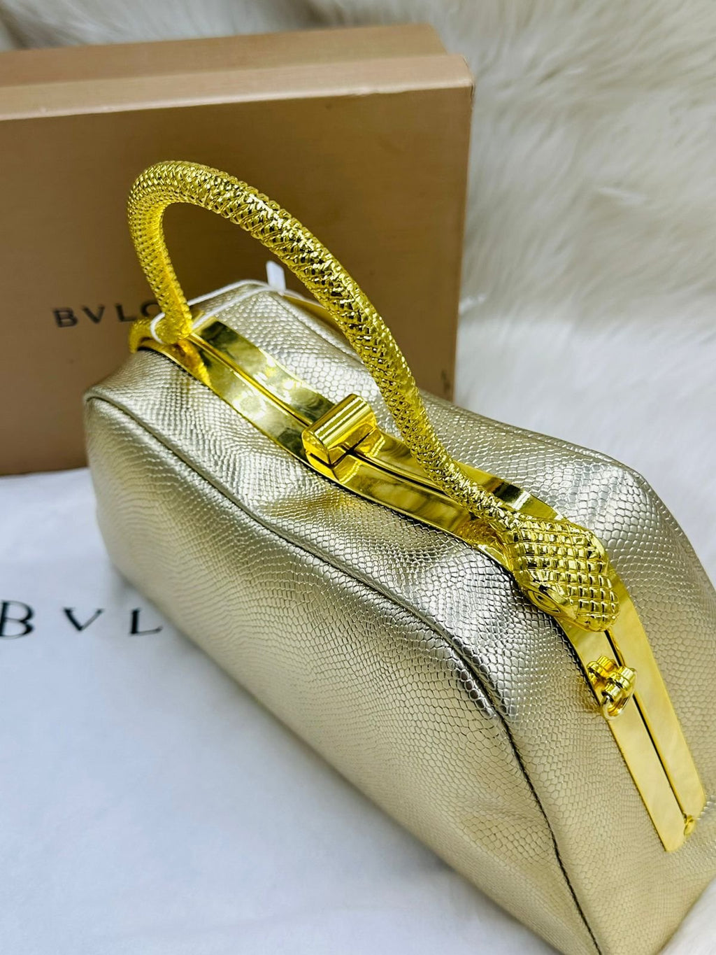HAND BAG -118