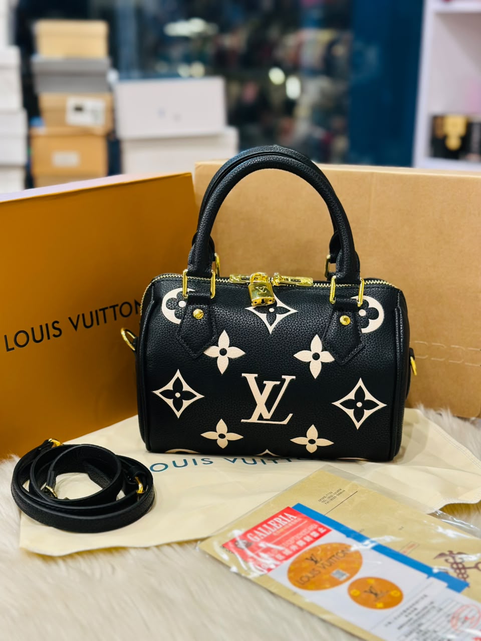 Louis Vuitton Black & Beige Speedy Bandoulière Bag