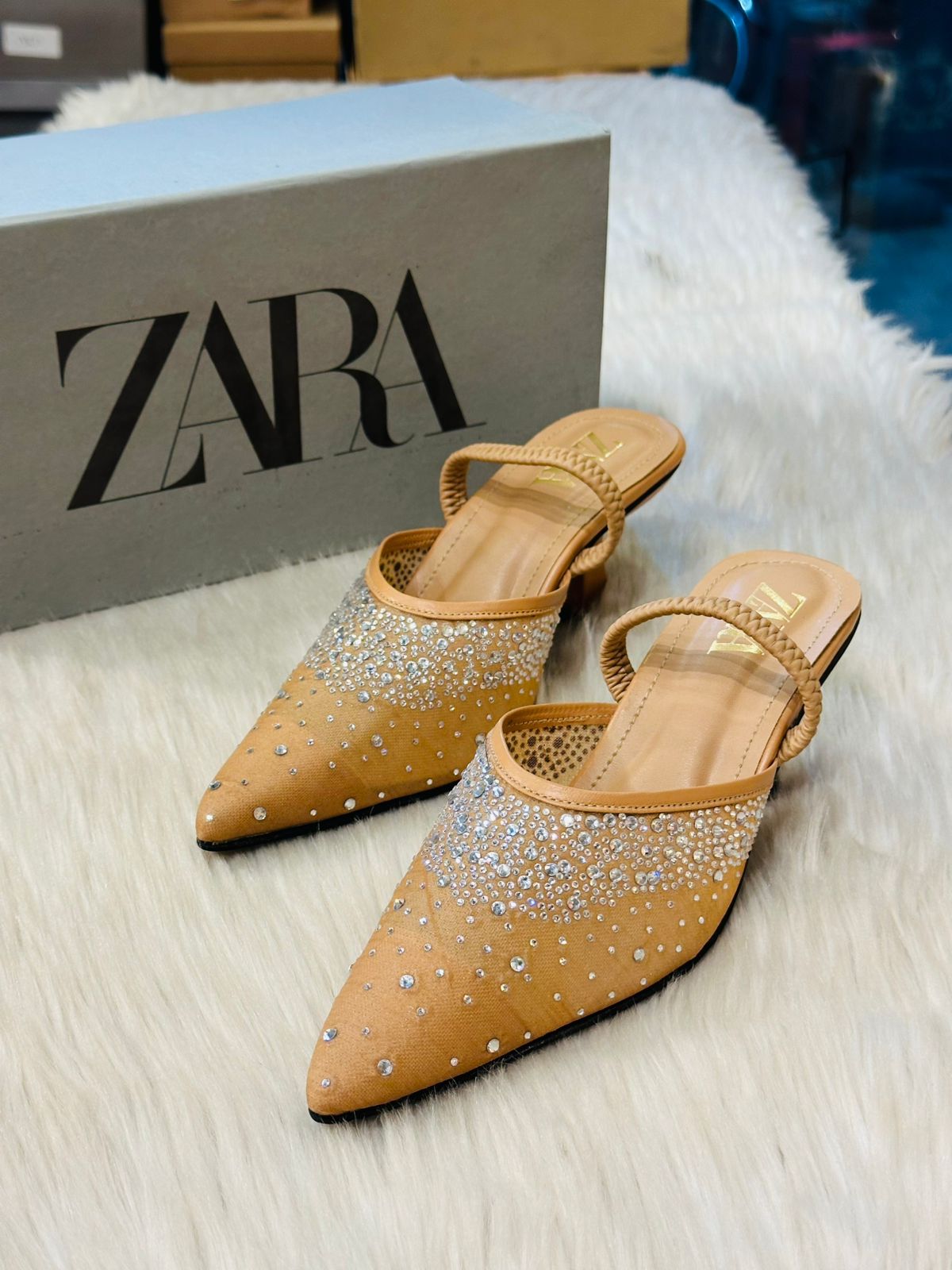 FEMALE HEELS -007