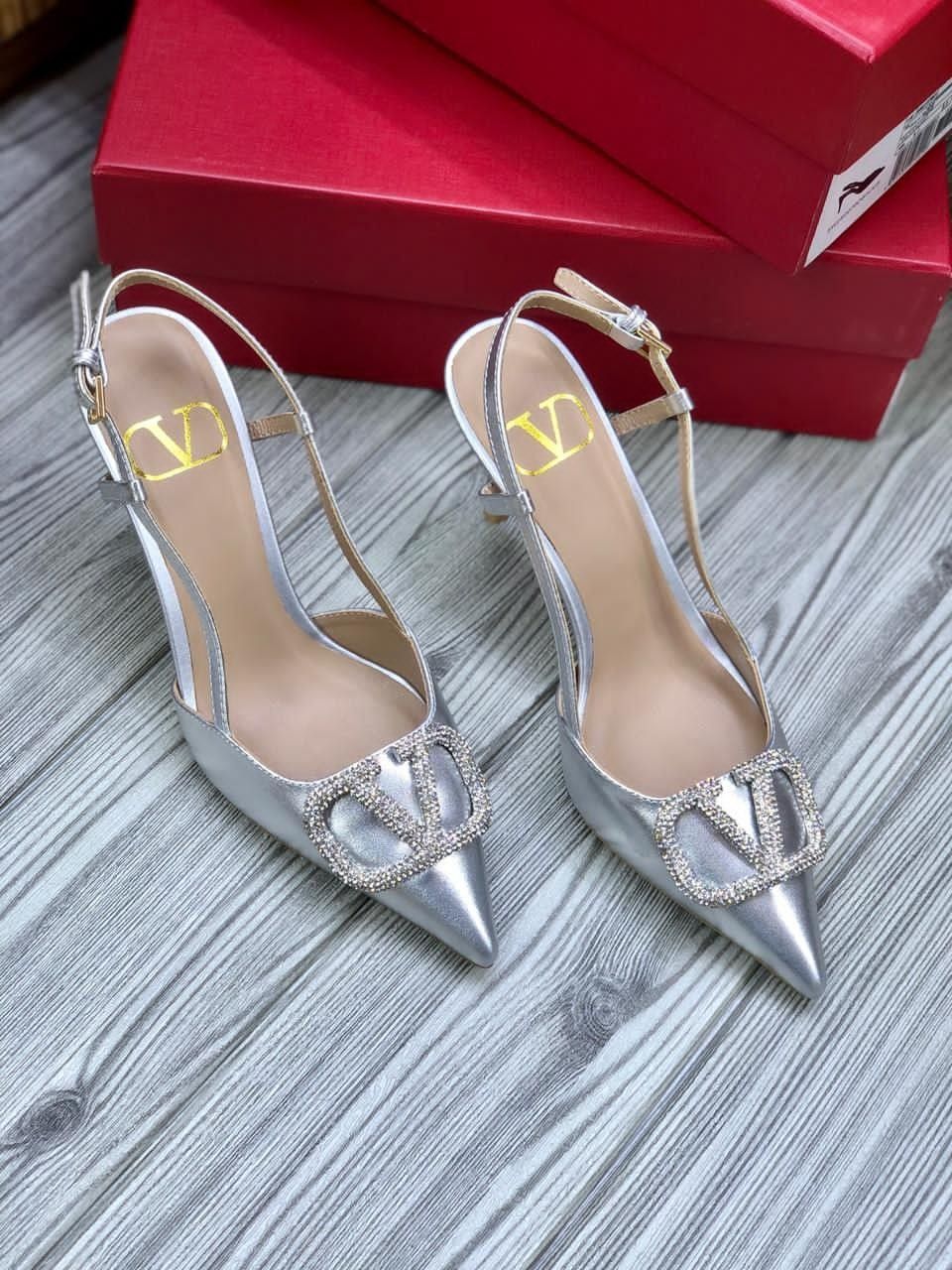 FEMALE HEELS -009