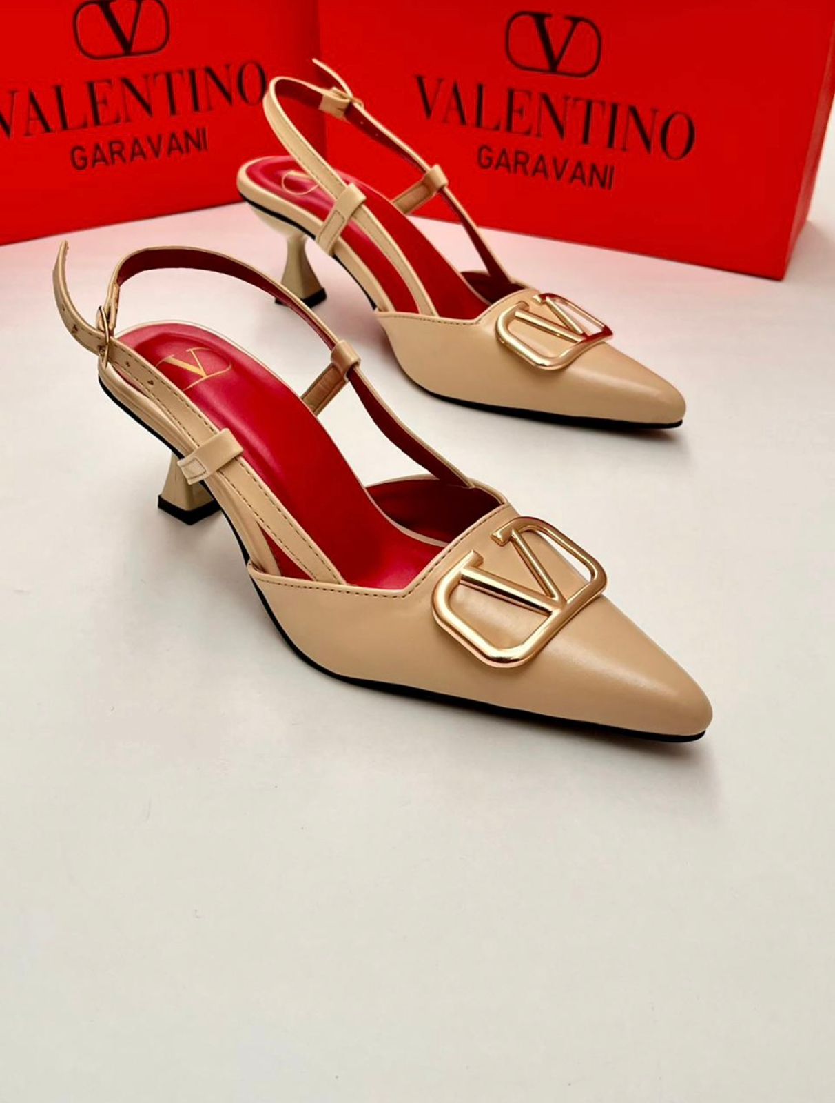 FEMALE HEELS -010