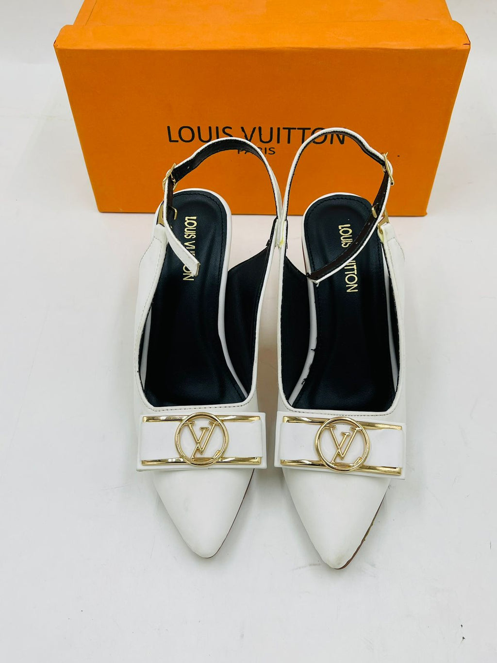 FEMALE HEELS -011
