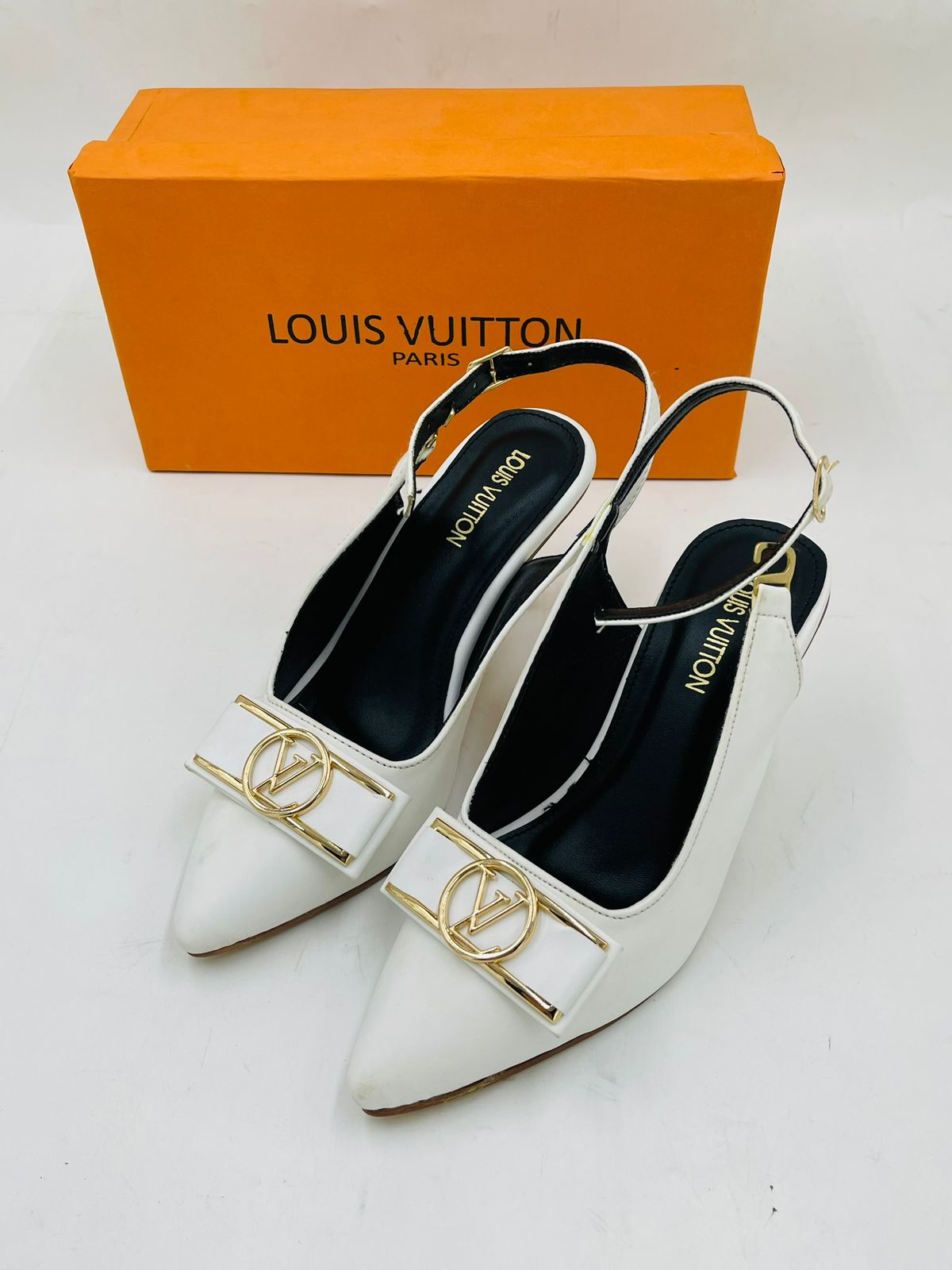 FEMALE HEELS -011