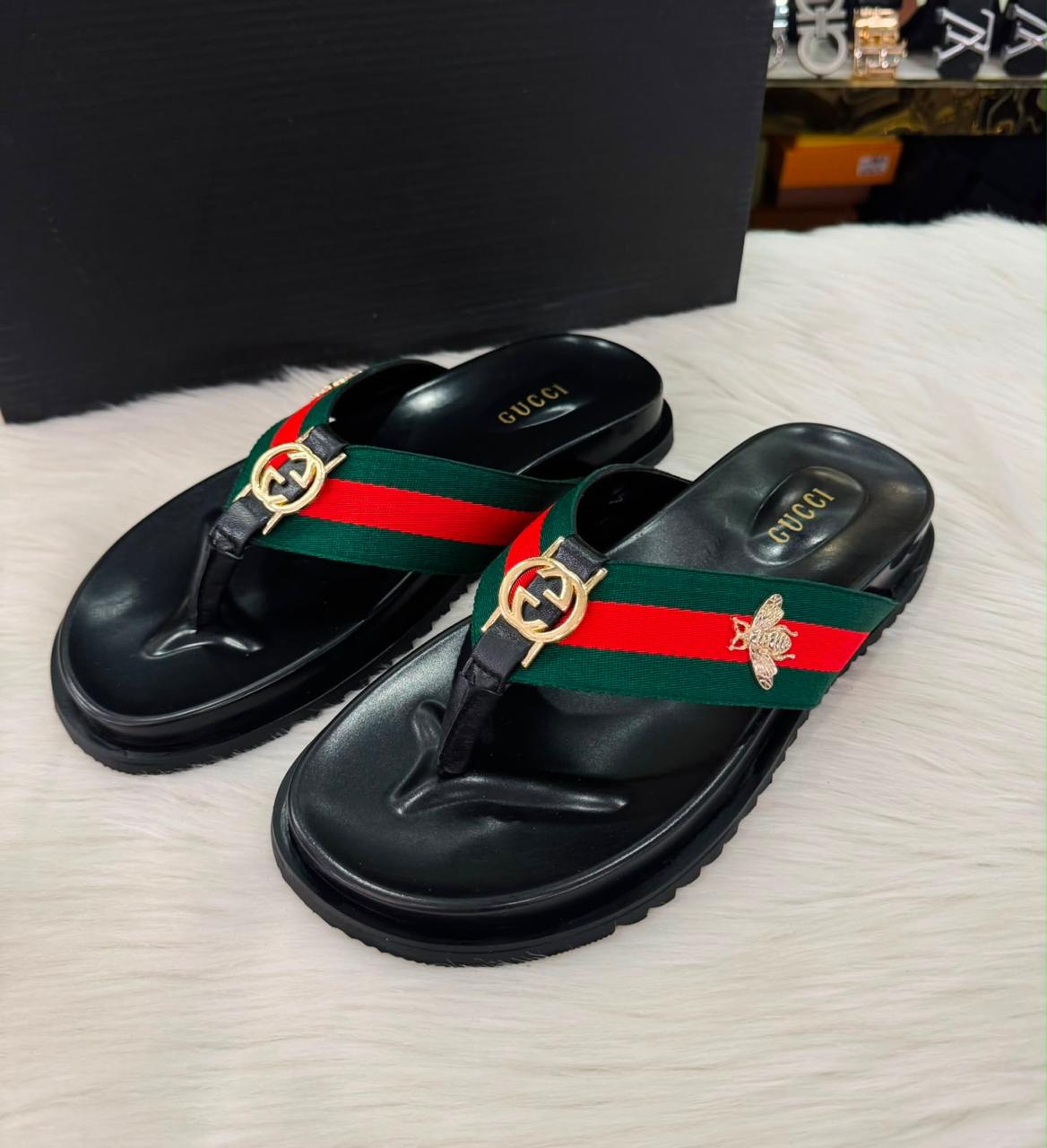 MEN SLIDES -010
