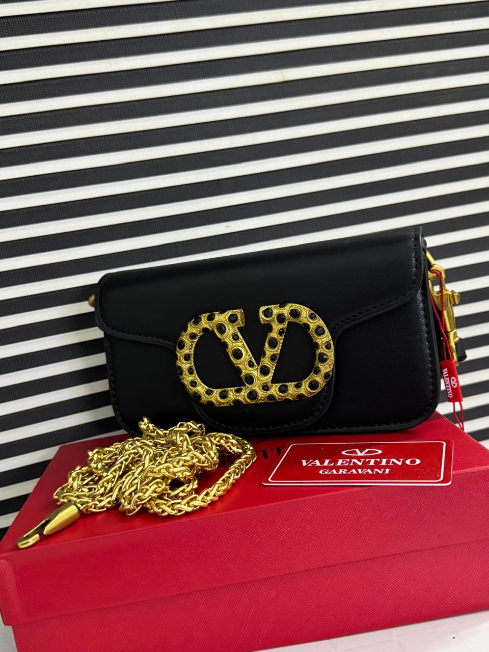 Garavani Locò shoulder bag -HB066