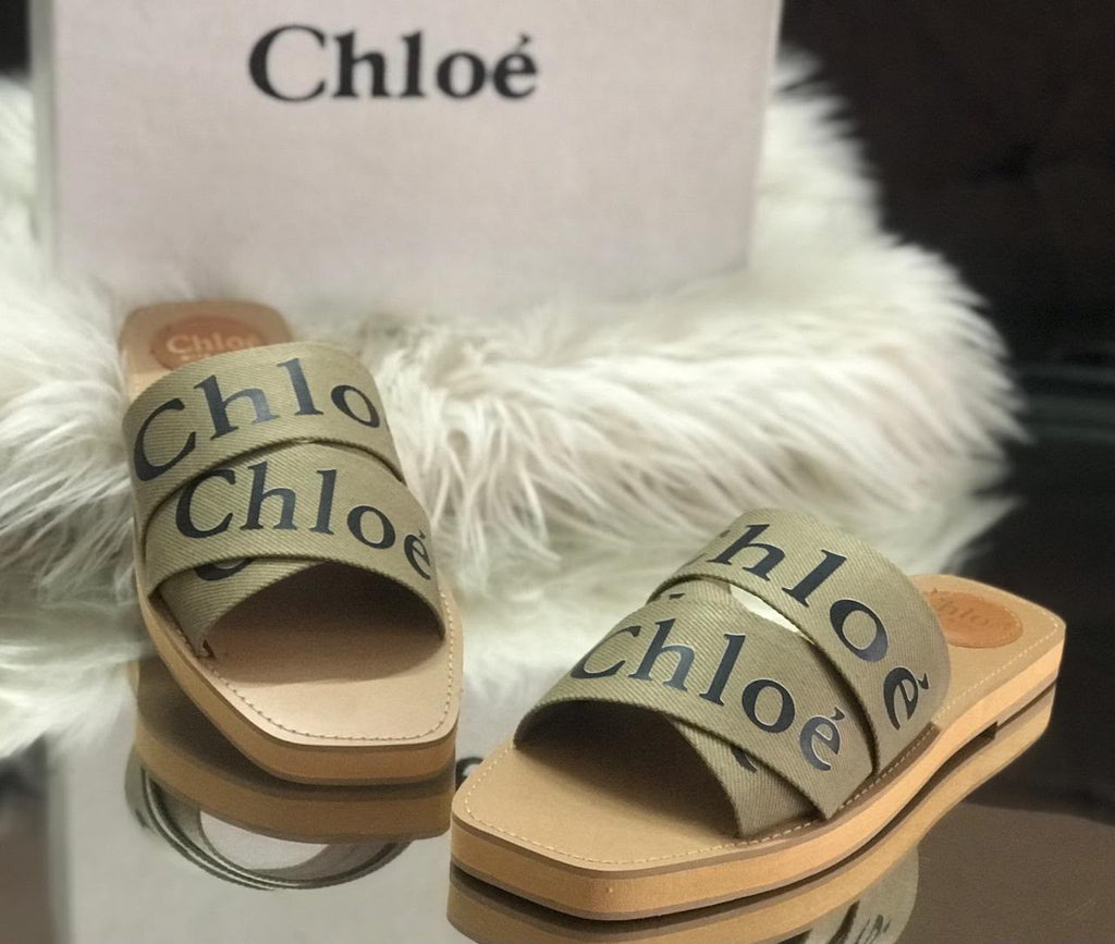 Female slide-520