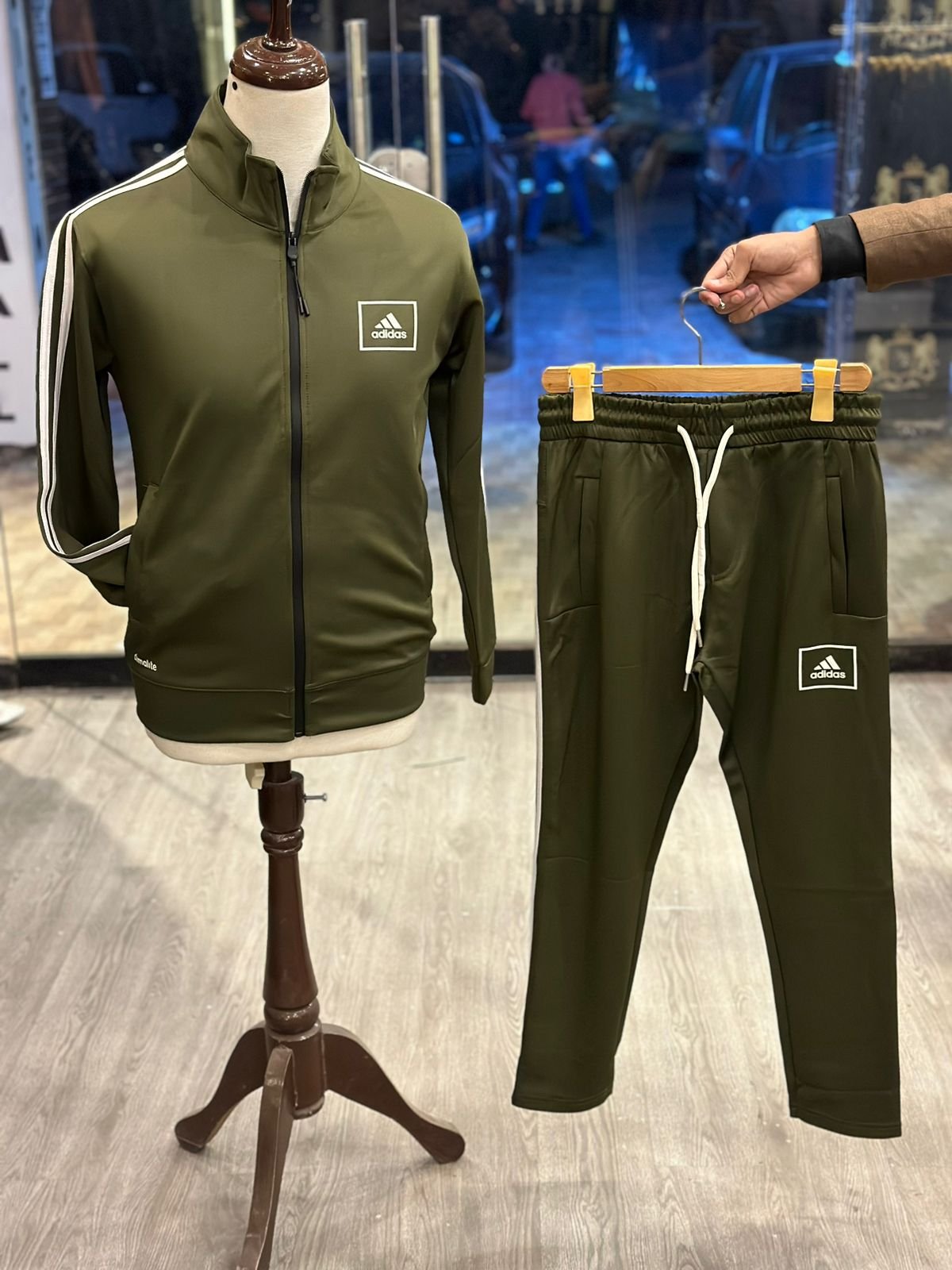 TRACKSUIT -107