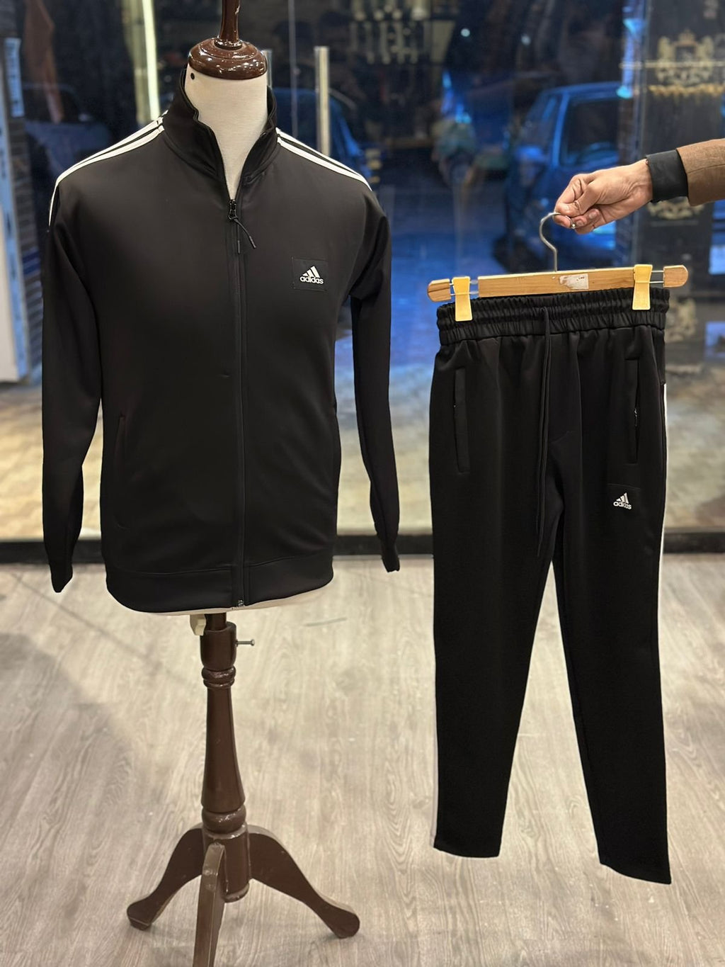 TRACKSUIT -106