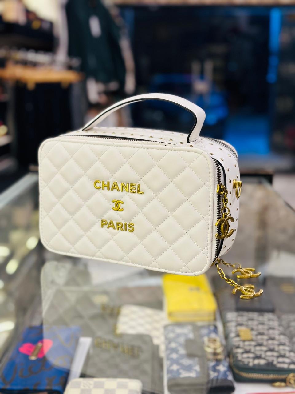 HAND BAG -50