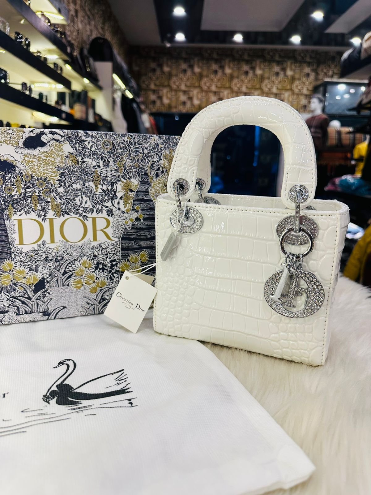 HAND BAG -37