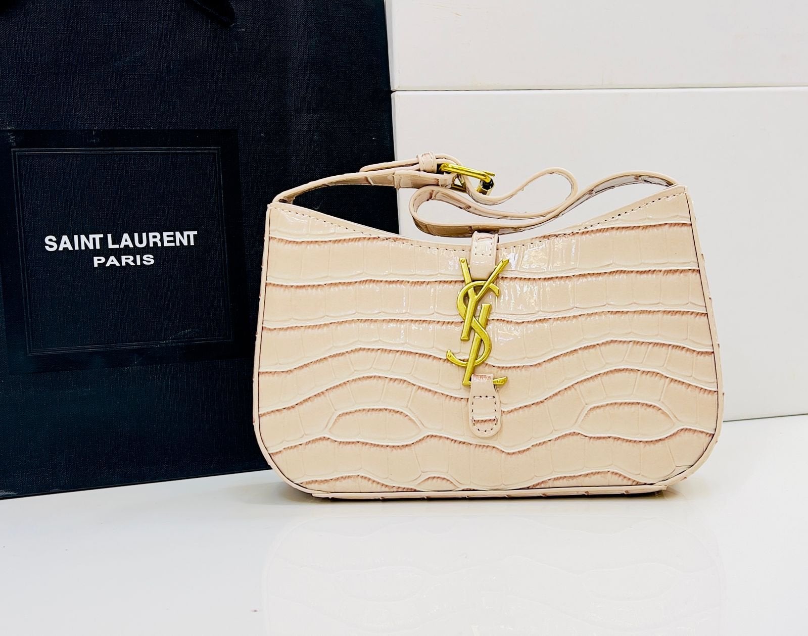 HAND BAG -27