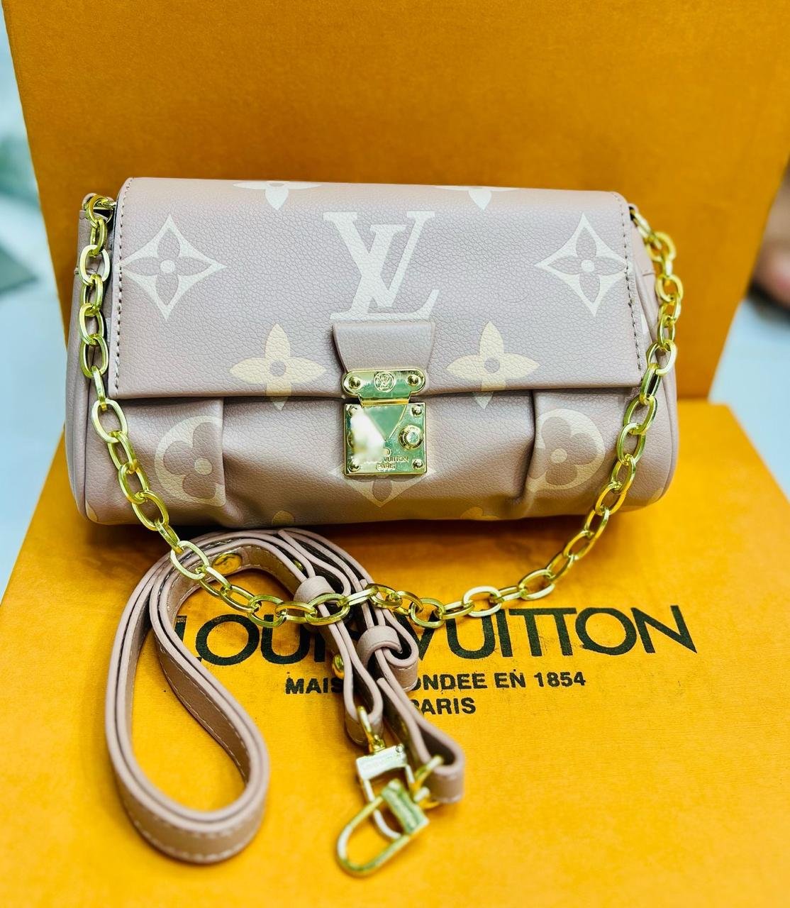 HAND BAG -342