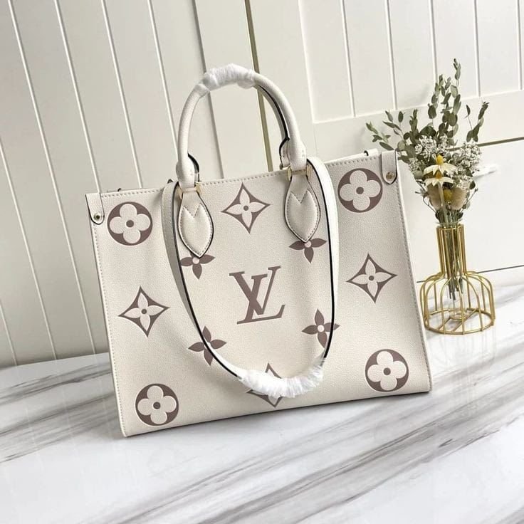 Louis Vuitton OnTheGo GM Tote Bag