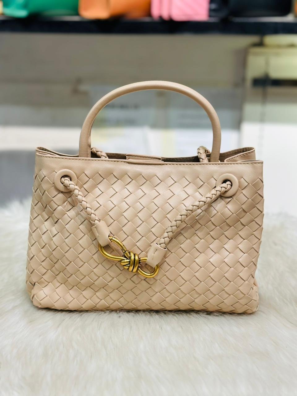 HAND BAG -222