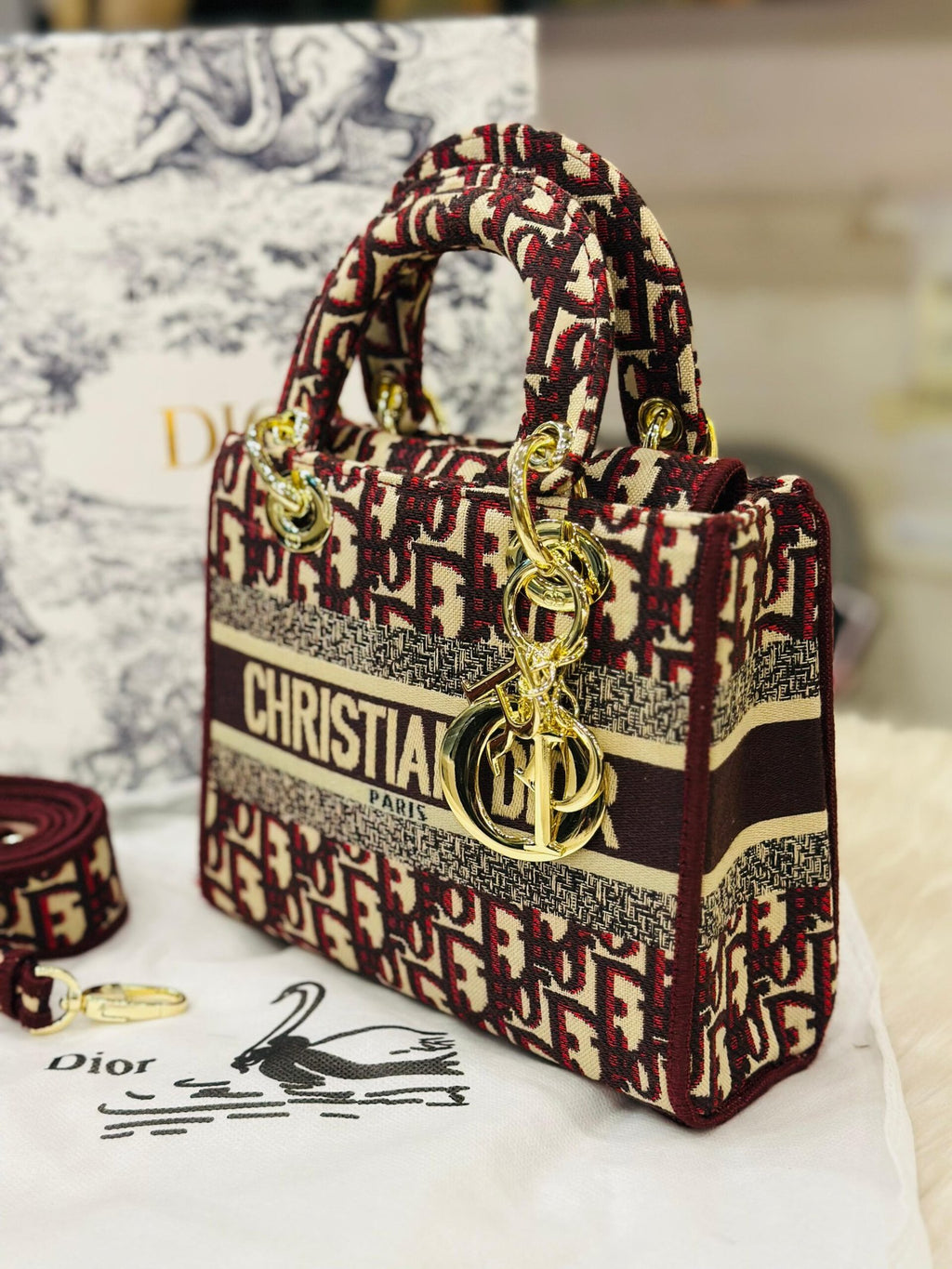 HAND BAG -60