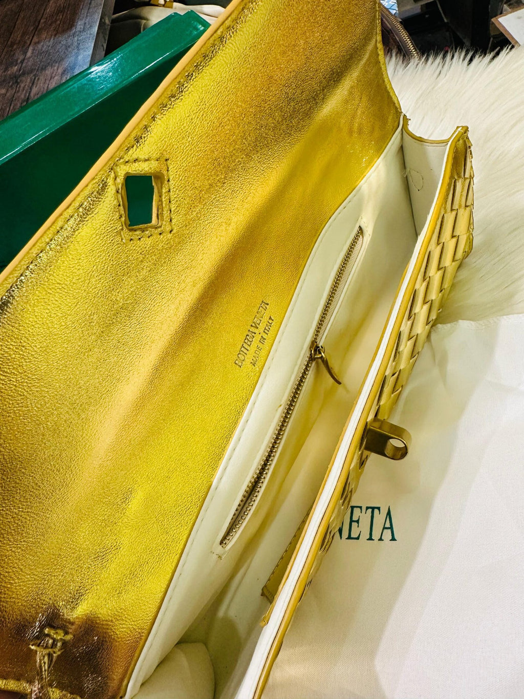 HAND BAG -82