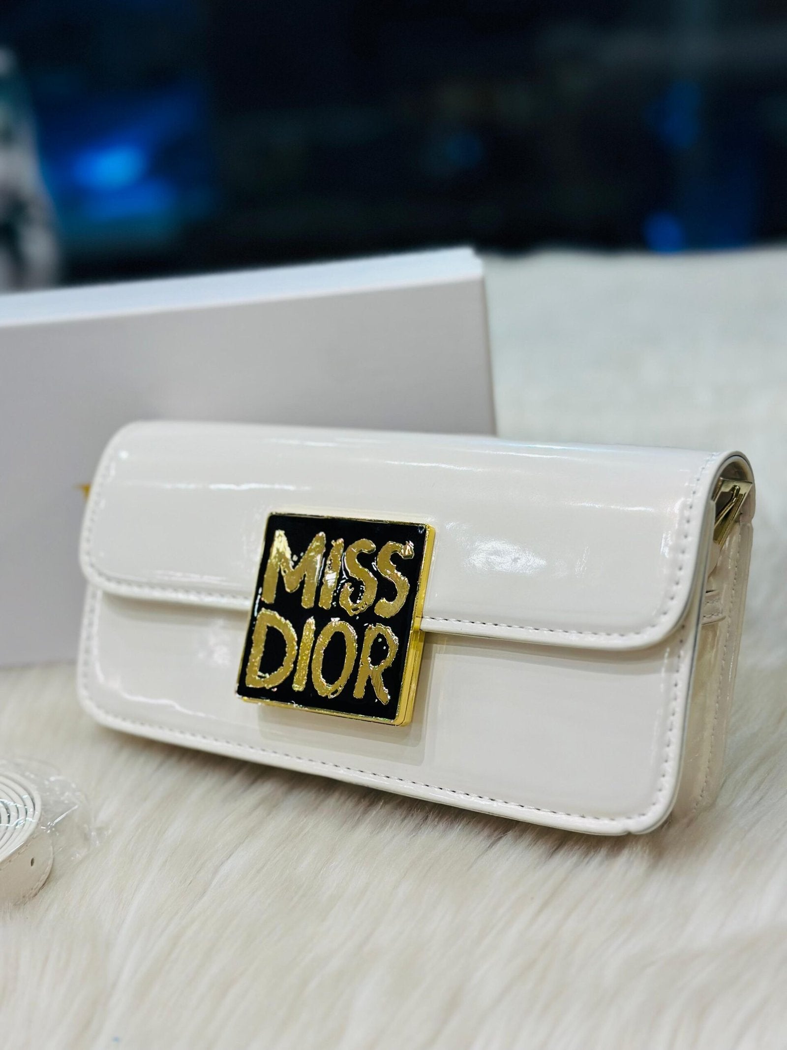 HAND BAG -188