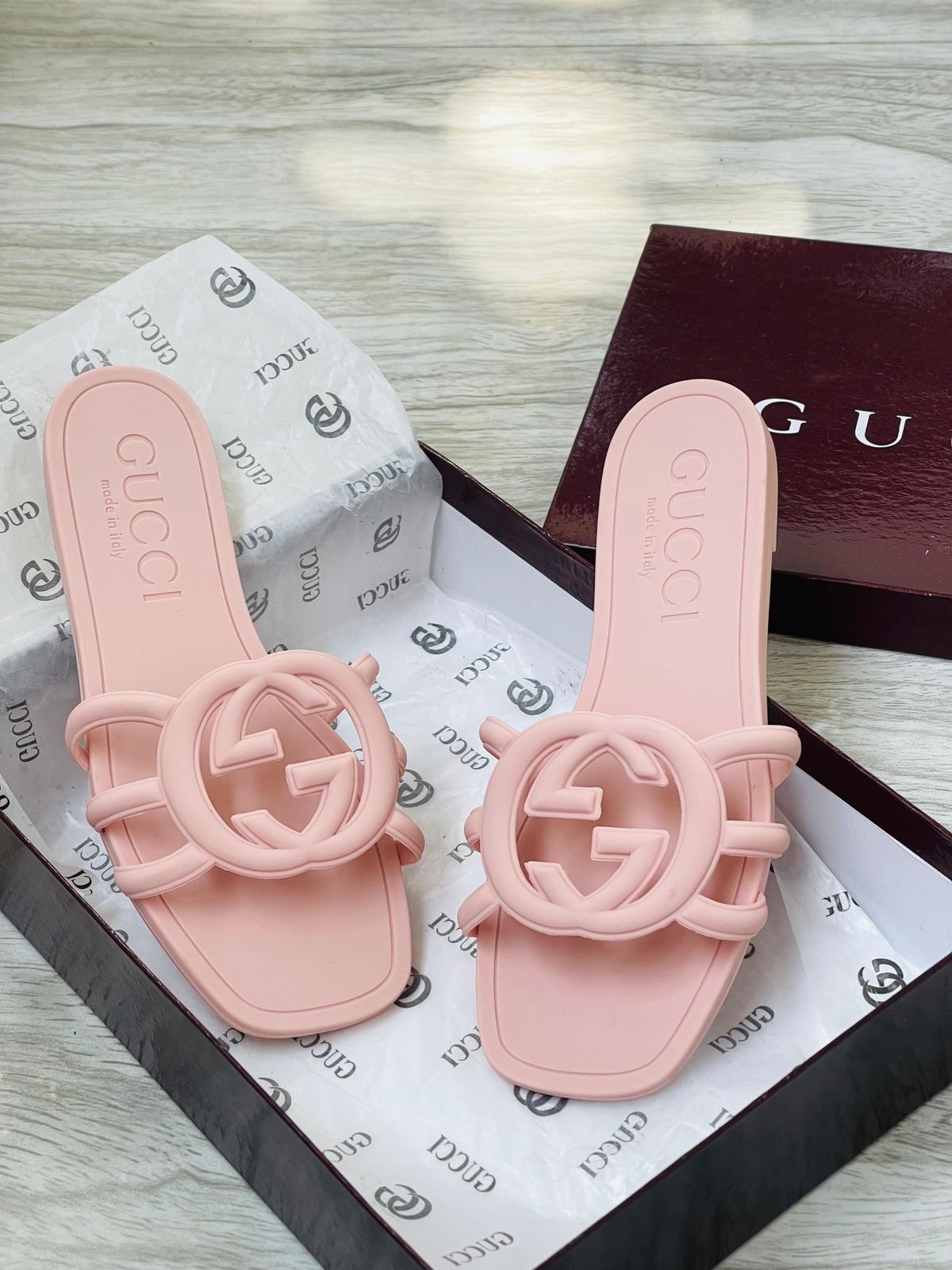 FEMALE SLIDES-005