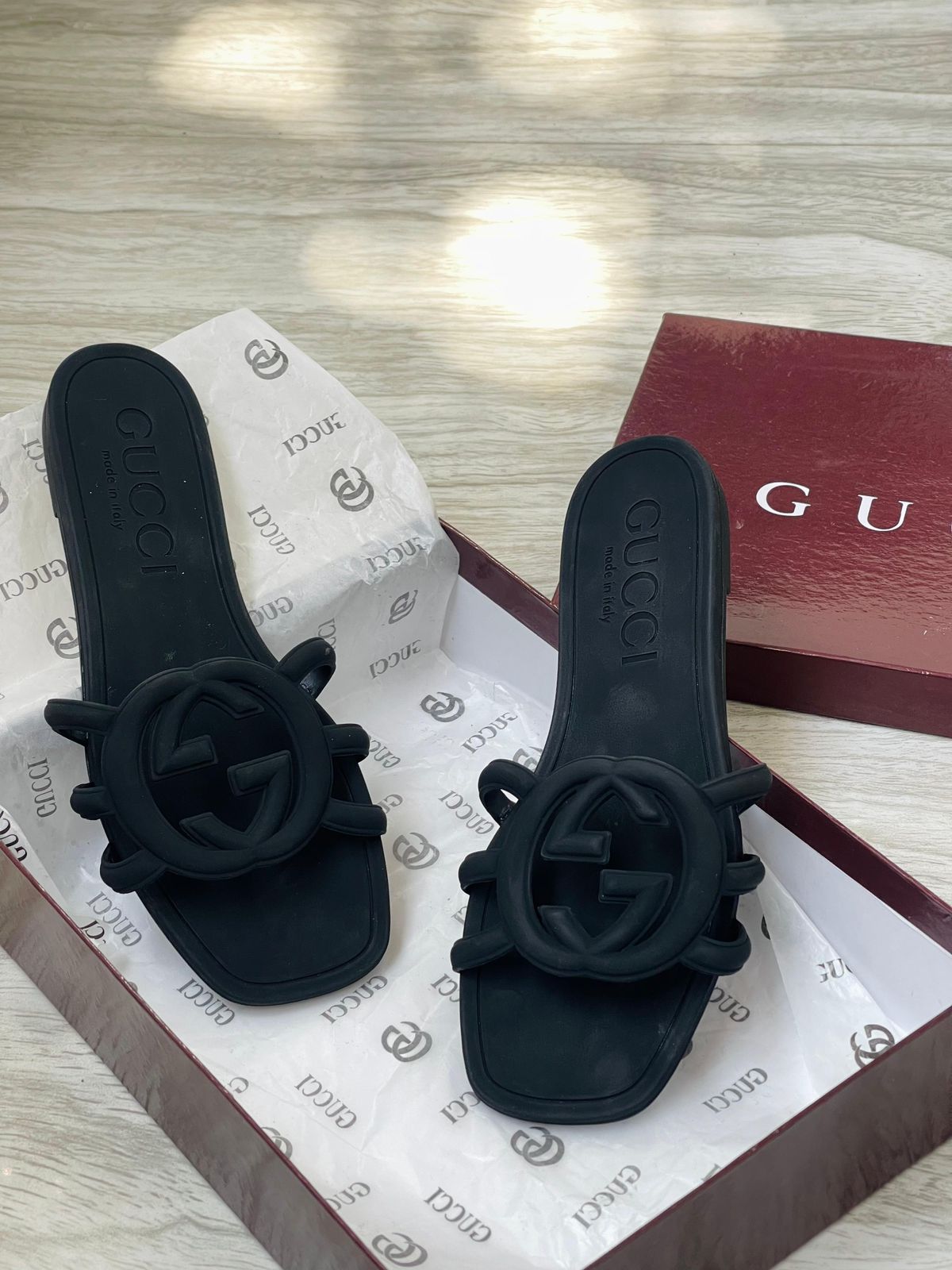 FEMALE SLIDES-006